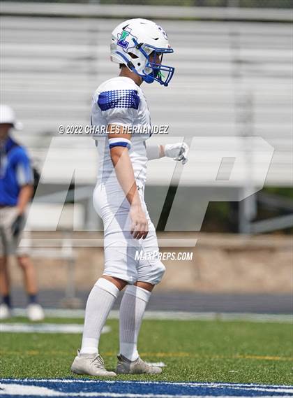 Thumbnail 2 in Emery/Weiner vs. Lakehill Prep photogallery.