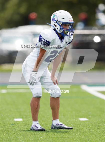 Thumbnail 3 in Emery/Weiner vs. Lakehill Prep photogallery.