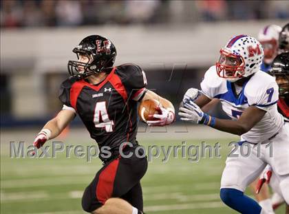 Thumbnail 3 in Lake Travis vs. Midway (UIL 4A Division 1 Final) photogallery.