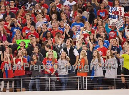 Thumbnail 3 in Lake Travis vs. Midway (UIL 4A Division 1 Final) photogallery.