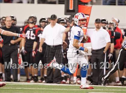 Thumbnail 2 in Lake Travis vs. Midway (UIL 4A Division 1 Final) photogallery.