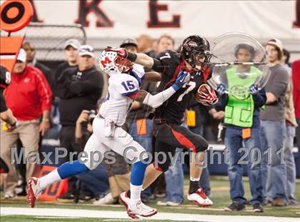 Thumbnail 1 in Lake Travis vs. Midway (UIL 4A Division 1 Final) photogallery.