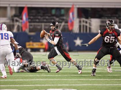 Thumbnail 1 in Lake Travis vs. Midway (UIL 4A Division 1 Final) photogallery.