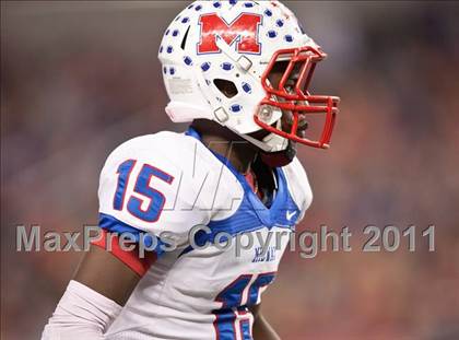Thumbnail 3 in Lake Travis vs. Midway (UIL 4A Division 1 Final) photogallery.