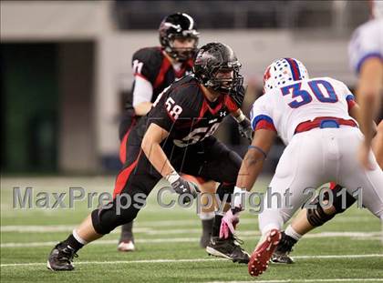 Thumbnail 3 in Lake Travis vs. Midway (UIL 4A Division 1 Final) photogallery.