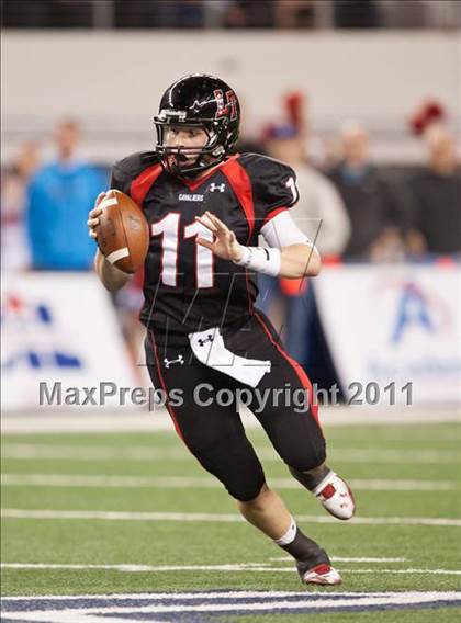 Thumbnail 1 in Lake Travis vs. Midway (UIL 4A Division 1 Final) photogallery.