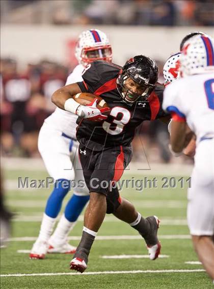 Thumbnail 1 in Lake Travis vs. Midway (UIL 4A Division 1 Final) photogallery.