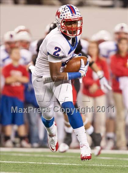 Thumbnail 1 in Lake Travis vs. Midway (UIL 4A Division 1 Final) photogallery.