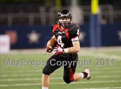 Thumbnail 3 in Lake Travis vs. Midway (UIL 4A Division 1 Final) photogallery.