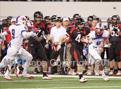 Thumbnail 3 in Lake Travis vs. Midway (UIL 4A Division 1 Final) photogallery.