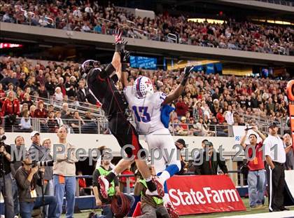 Thumbnail 1 in Lake Travis vs. Midway (UIL 4A Division 1 Final) photogallery.