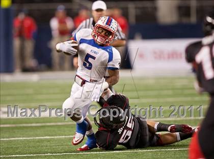 Thumbnail 3 in Lake Travis vs. Midway (UIL 4A Division 1 Final) photogallery.