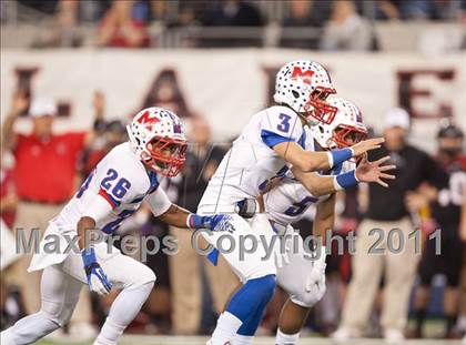 Thumbnail 3 in Lake Travis vs. Midway (UIL 4A Division 1 Final) photogallery.