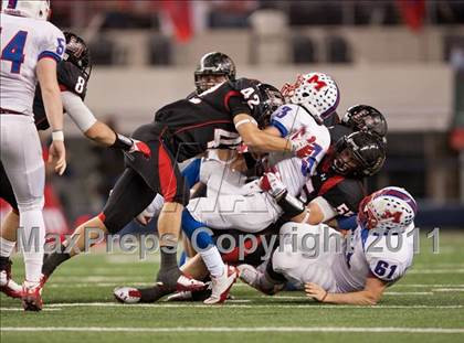 Thumbnail 2 in Lake Travis vs. Midway (UIL 4A Division 1 Final) photogallery.