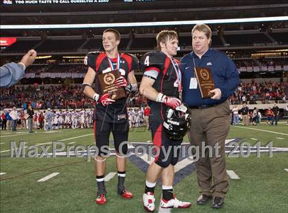 Thumbnail 3 in Lake Travis vs. Midway (UIL 4A Division 1 Final) photogallery.