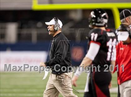 Thumbnail 3 in Lake Travis vs. Midway (UIL 4A Division 1 Final) photogallery.