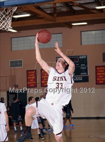 Thumbnail 1 in Rancho Cucamonga vs. Simi Valley (MaxPreps Holiday Classic) photogallery.