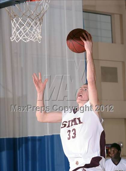 Thumbnail 1 in Rancho Cucamonga vs. Simi Valley (MaxPreps Holiday Classic) photogallery.