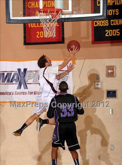 Thumbnail 1 in Rancho Cucamonga vs. Simi Valley (MaxPreps Holiday Classic) photogallery.