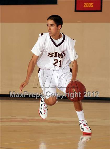 Thumbnail 2 in Rancho Cucamonga vs. Simi Valley (MaxPreps Holiday Classic) photogallery.