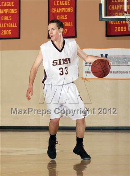 Thumbnail 2 in Rancho Cucamonga vs. Simi Valley (MaxPreps Holiday Classic) photogallery.