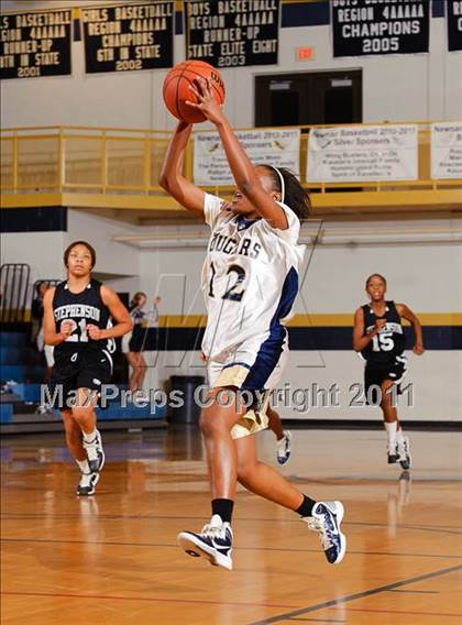 Thumbnail 3 in Stephenson @ Newnan photogallery.