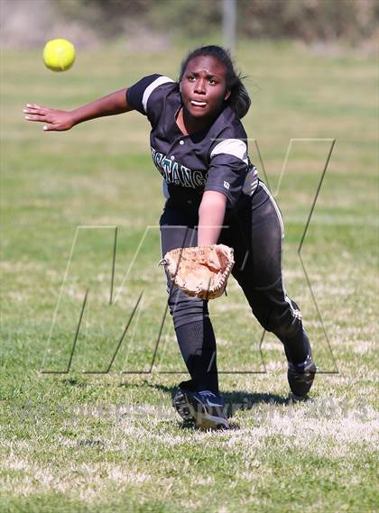 Thumbnail 2 in Monterey Trail vs. Oakmont (Victory Pre-Season T.O.C.) photogallery.
