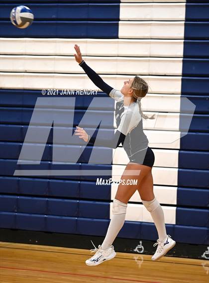 Thumbnail 1 in Ironwood Ridge vs. Mira Costa (Durango Fall Classic) photogallery.