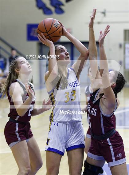 Thumbnail 2 in Central Noble @ East Noble photogallery.