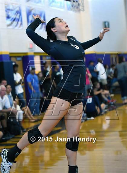 Thumbnail 3 in Archbishop Mitty vs. Assumption (Durango Fall Classic) photogallery.