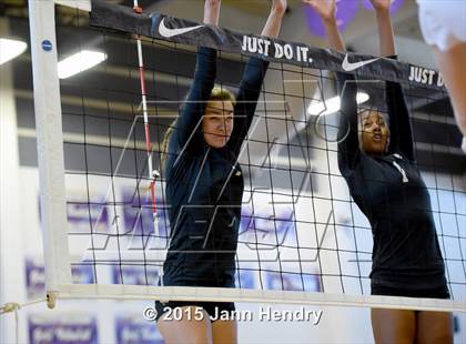 Thumbnail 2 in Archbishop Mitty vs. Assumption (Durango Fall Classic) photogallery.