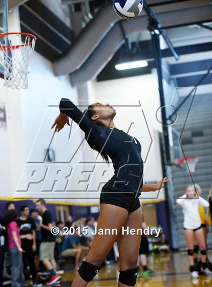 Thumbnail 3 in Archbishop Mitty vs. Assumption (Durango Fall Classic) photogallery.