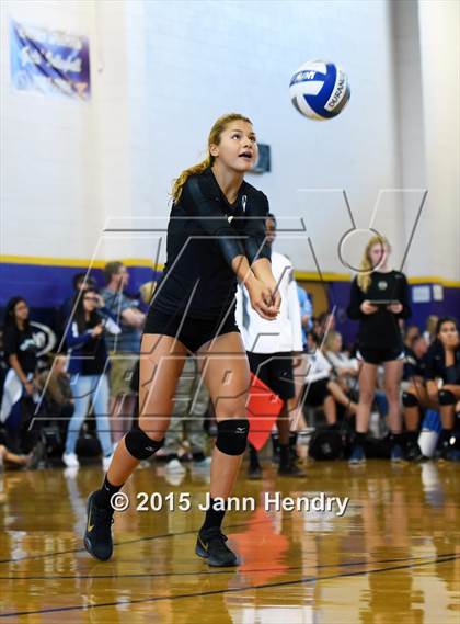 Thumbnail 1 in Archbishop Mitty vs. Assumption (Durango Fall Classic) photogallery.