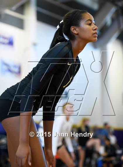 Thumbnail 3 in Archbishop Mitty vs. Assumption (Durango Fall Classic) photogallery.