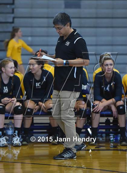 Thumbnail 3 in Archbishop Mitty vs. Assumption (Durango Fall Classic) photogallery.
