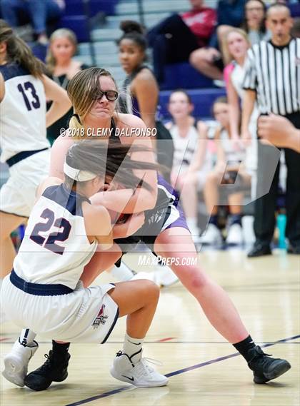 Thumbnail 1 in Mesa Ridge vs Dakota Ridge (Cherry Creek/Dakota Ridge Tip-Off Tournament) photogallery.