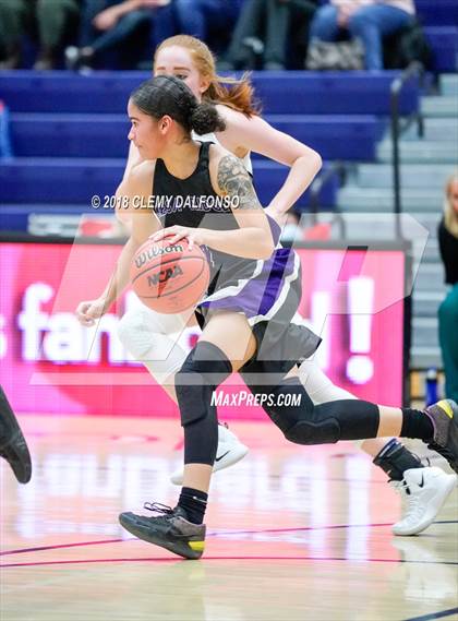 Thumbnail 2 in Mesa Ridge vs Dakota Ridge (Cherry Creek/Dakota Ridge Tip-Off Tournament) photogallery.