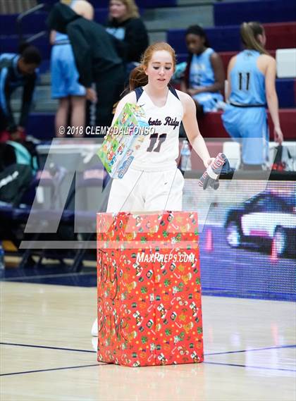 Thumbnail 2 in Mesa Ridge vs Dakota Ridge (Cherry Creek/Dakota Ridge Tip-Off Tournament) photogallery.