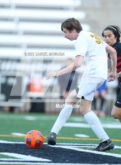 Thumbnail 2 in Crespi vs Harvard-Westlake photogallery.