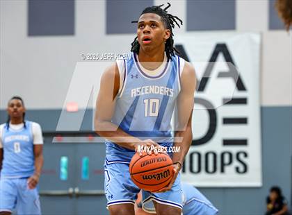 Thumbnail 1 in The Villages Charter vs IMG Academy (Made Hoops - Miami Tip-Off) photogallery.