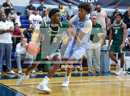 Thumbnail 2 in The Villages Charter vs IMG Academy (Made Hoops - Miami Tip-Off) photogallery.