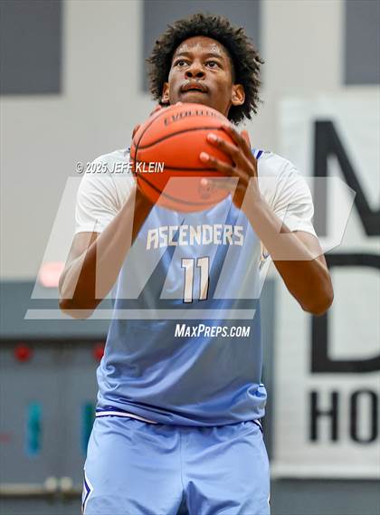 Thumbnail 1 in The Villages Charter vs IMG Academy (Made Hoops - Miami Tip-Off) photogallery.