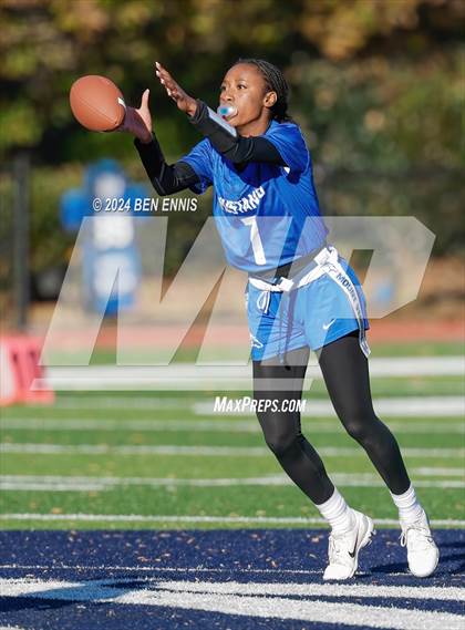 Thumbnail 3 in Columbus vs. Mount Vernon (GHSA Division 1 Round 2) photogallery.