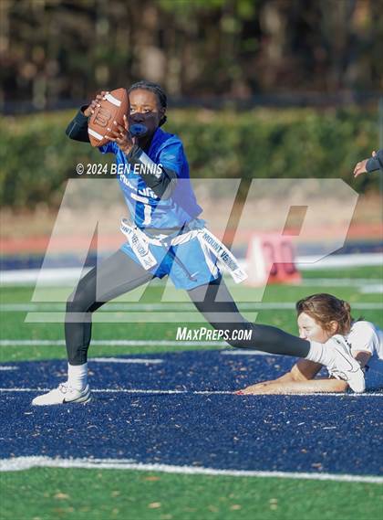 Thumbnail 3 in Columbus vs. Mount Vernon (GHSA Division 1 Round 2) photogallery.