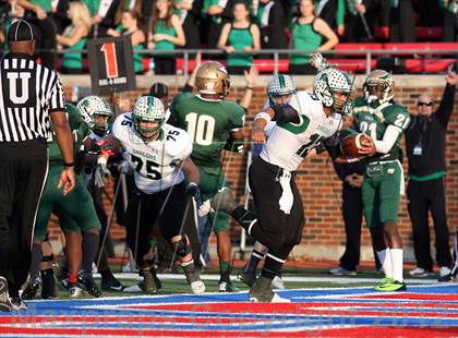 Thumbnail 2 in DeSoto vs. Carroll (UIL 5A Division 1 Quarterfinal Playoff) photogallery.