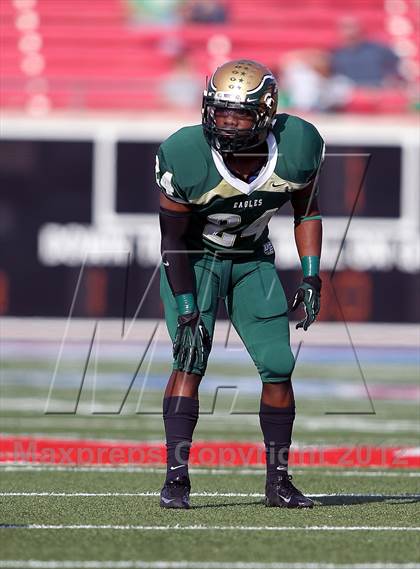 Thumbnail 3 in DeSoto vs. Carroll (UIL 5A Division 1 Quarterfinal Playoff) photogallery.