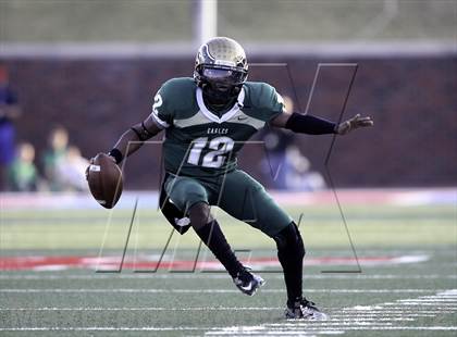 Thumbnail 3 in DeSoto vs. Carroll (UIL 5A Division 1 Quarterfinal Playoff) photogallery.