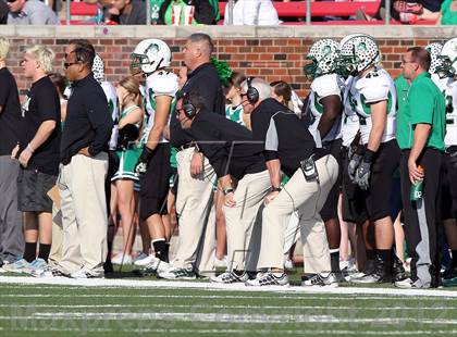 Thumbnail 3 in DeSoto vs. Carroll (UIL 5A Division 1 Quarterfinal Playoff) photogallery.