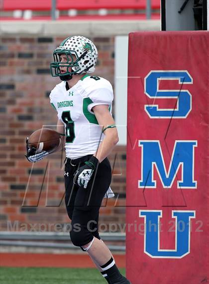 Thumbnail 2 in DeSoto vs. Carroll (UIL 5A Division 1 Quarterfinal Playoff) photogallery.