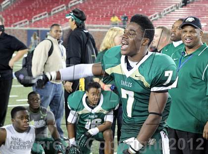 Thumbnail 2 in DeSoto vs. Carroll (UIL 5A Division 1 Quarterfinal Playoff) photogallery.